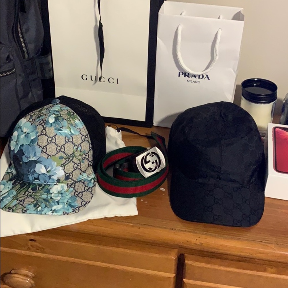 2 Gucci hats 1 Gucci belt